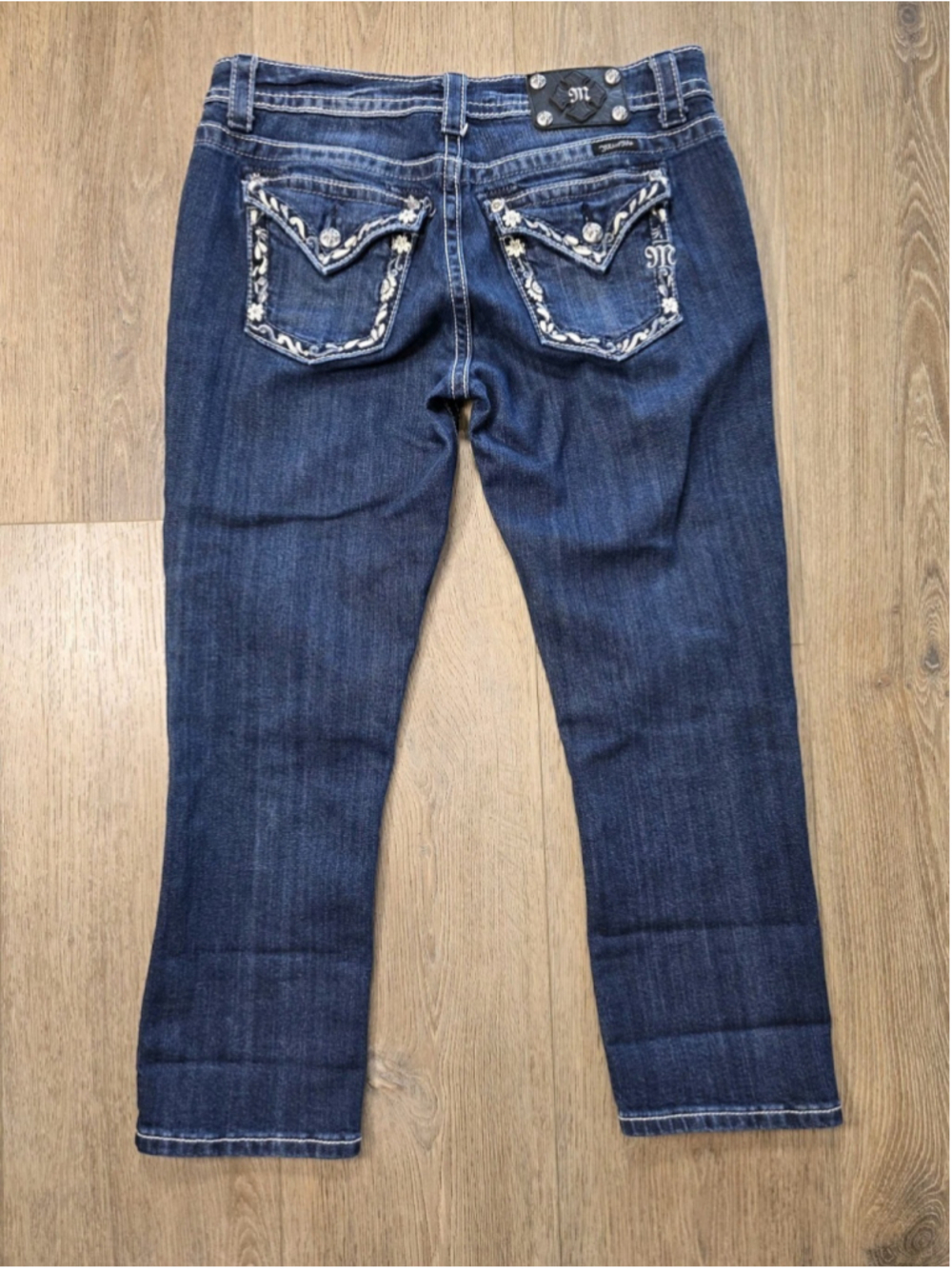 Miss Me Jeans Womens Sz 28 Boyfriend Capri JB5698P Embroidered Dark Wash Stretch